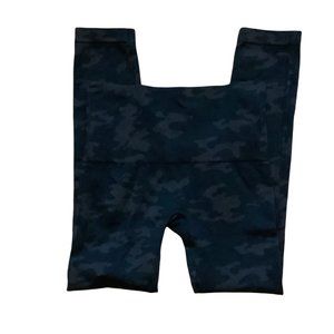 Spanx Look At Me Now Leggings in Black Camo